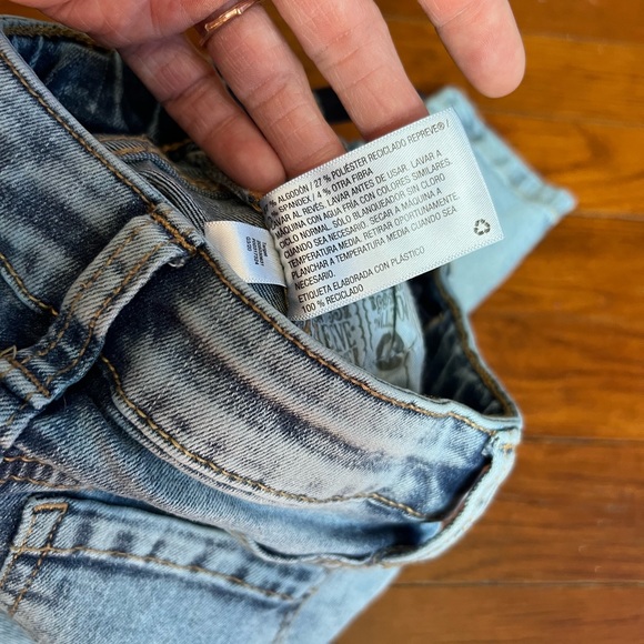 Cat & Jack size 4 ultimate stretch jegging - Picture 5 of 6